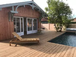 #LAME TERRASSE PIN DU NORD ROUGE  US lisse  27x145mm 3.90ml TRA-CLASSE 4 Brun